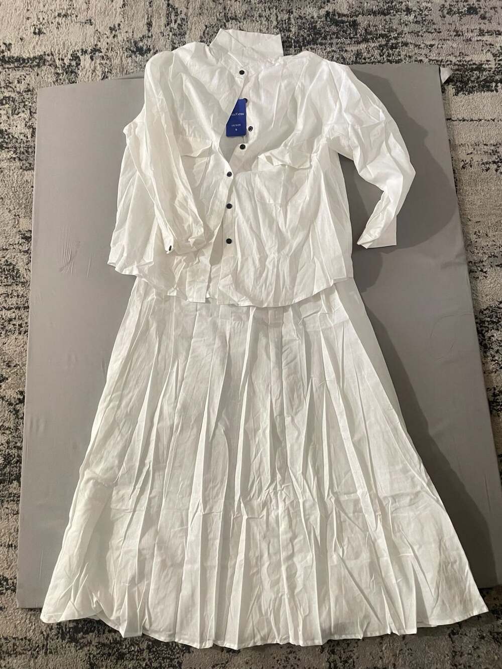 Chouyatou Outfit Set Size S White Blouse Skirt Two Piece